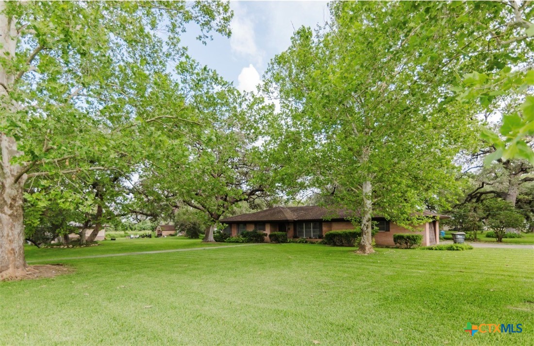 main property photo 10