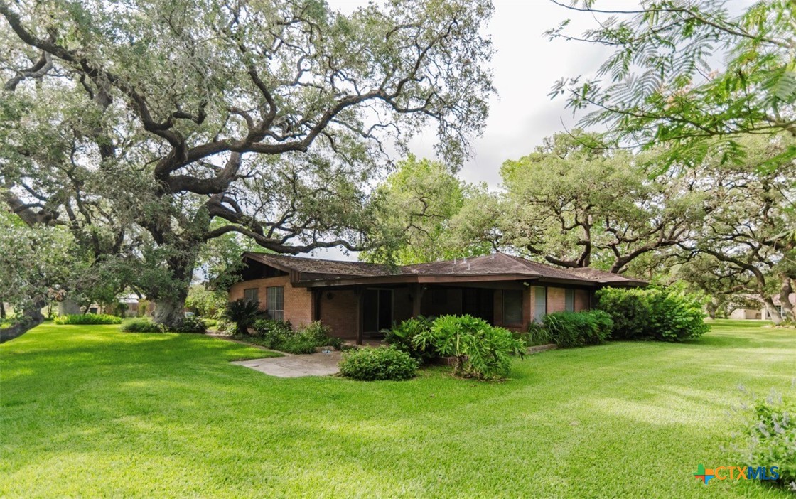 main property photo 14