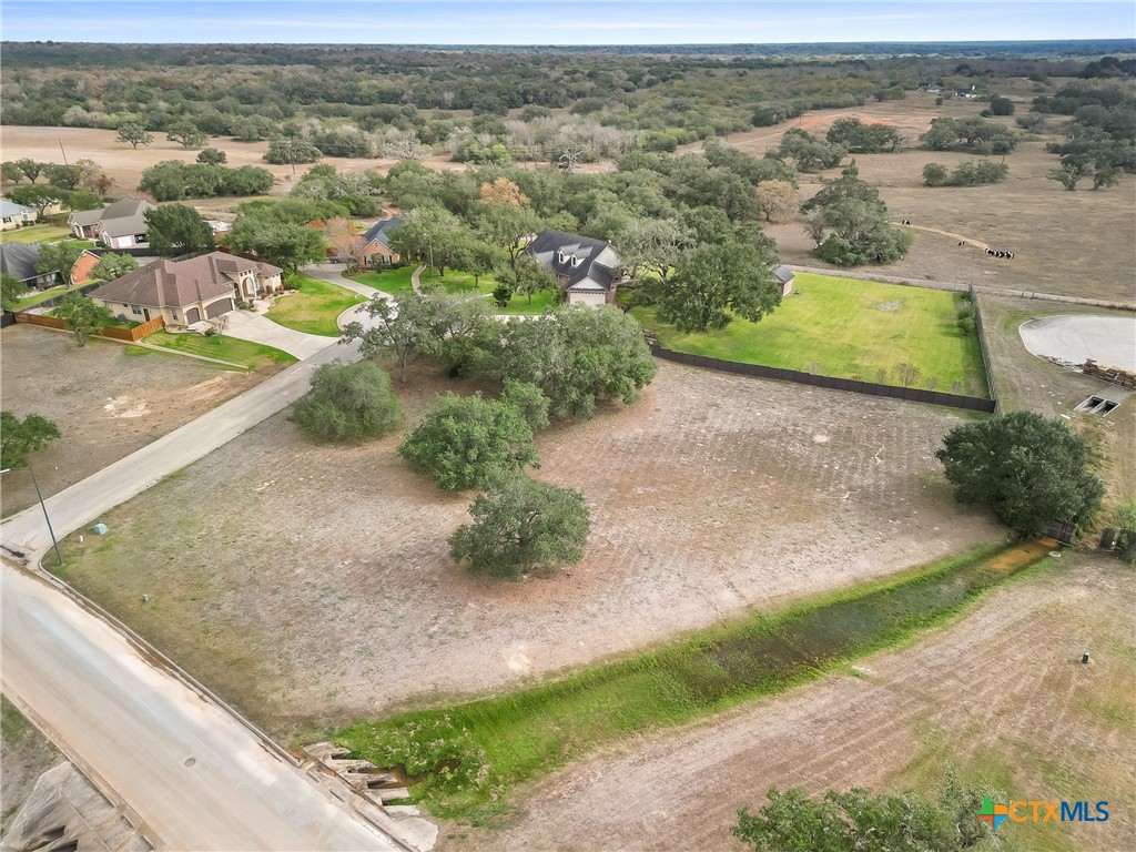 main property photo 11