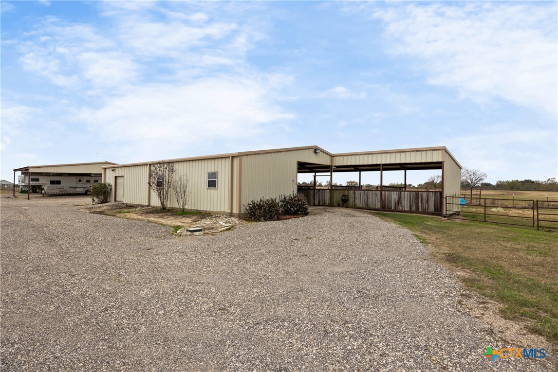main property photo 32