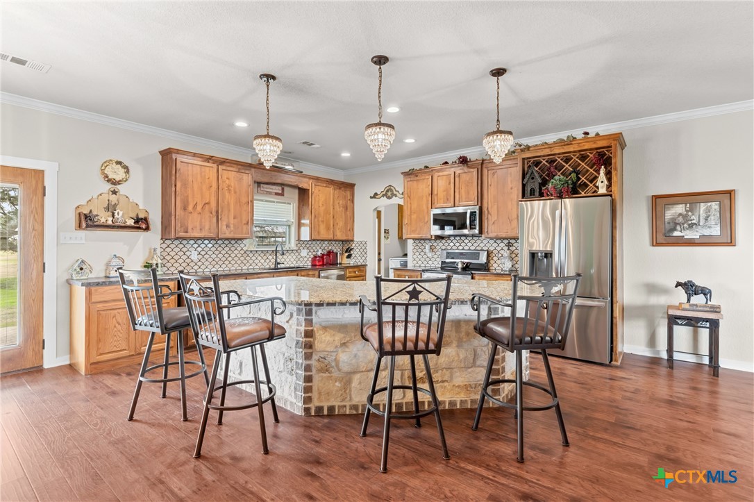 main property photo 7