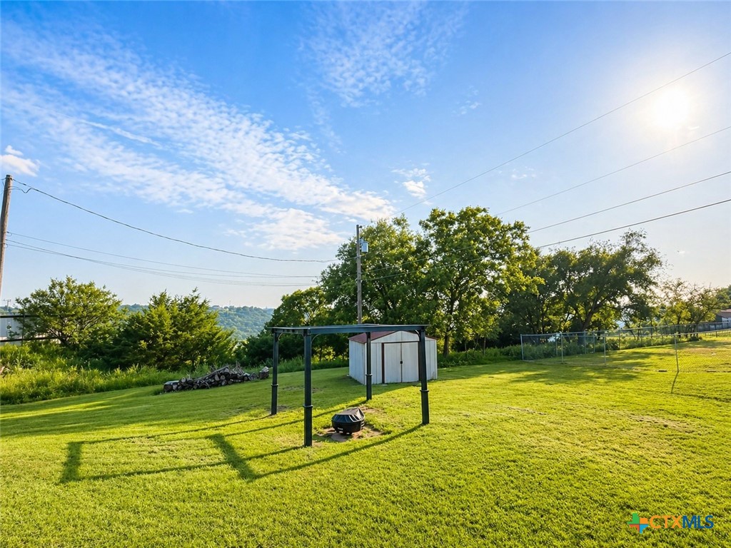main property photo 29