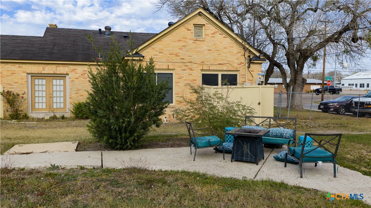 main property photo 28