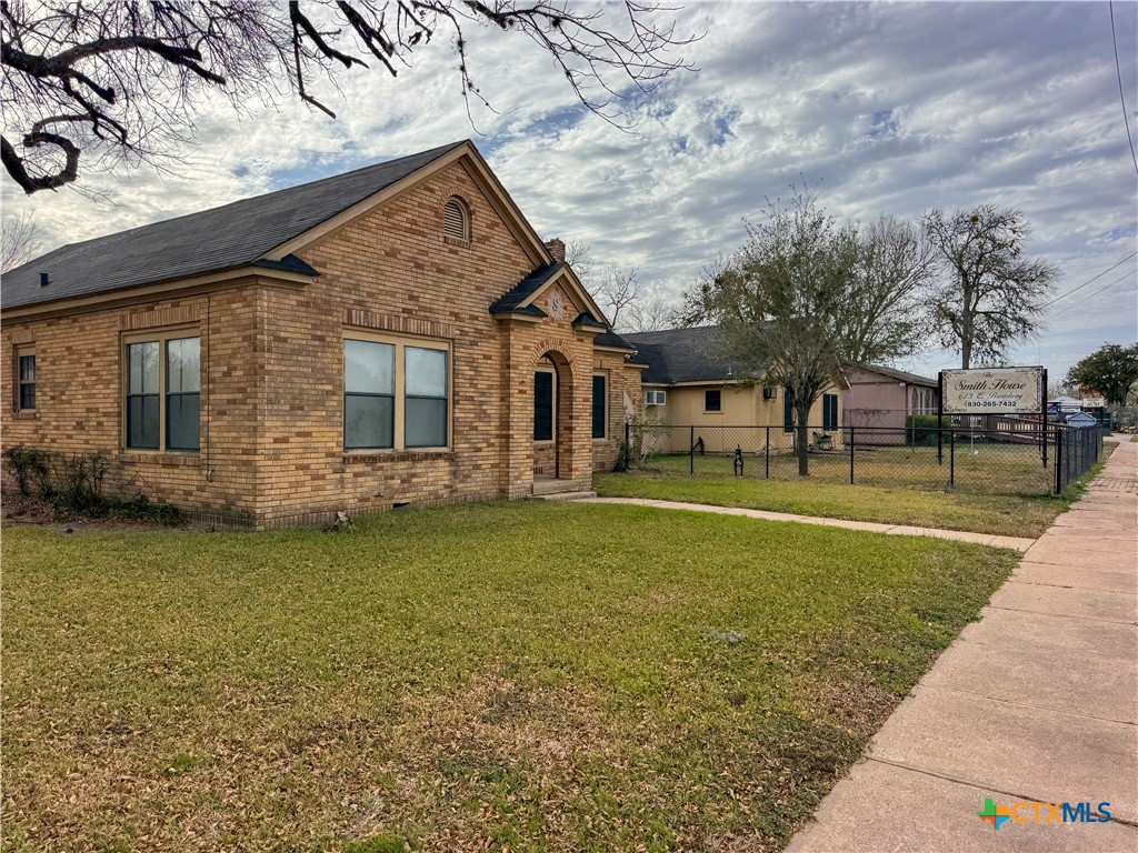 main property photo 5