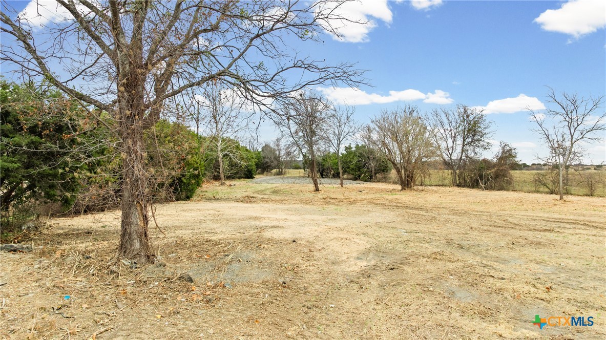main property photo 11