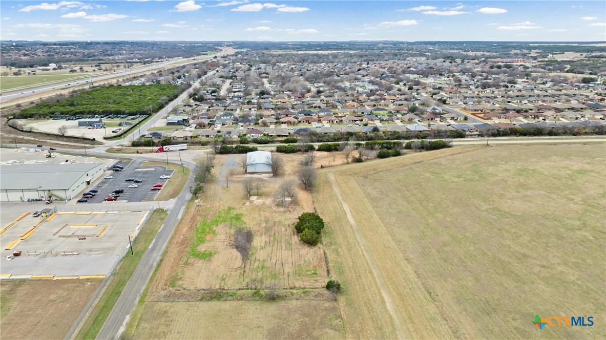 main property photo 35