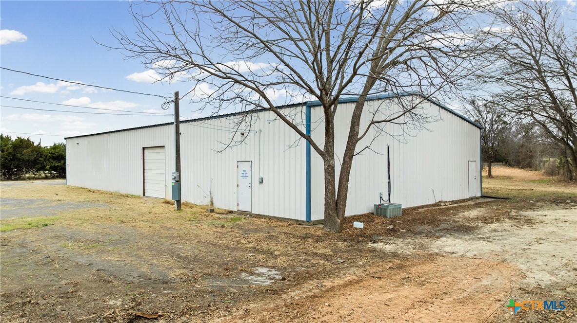 main property photo 9