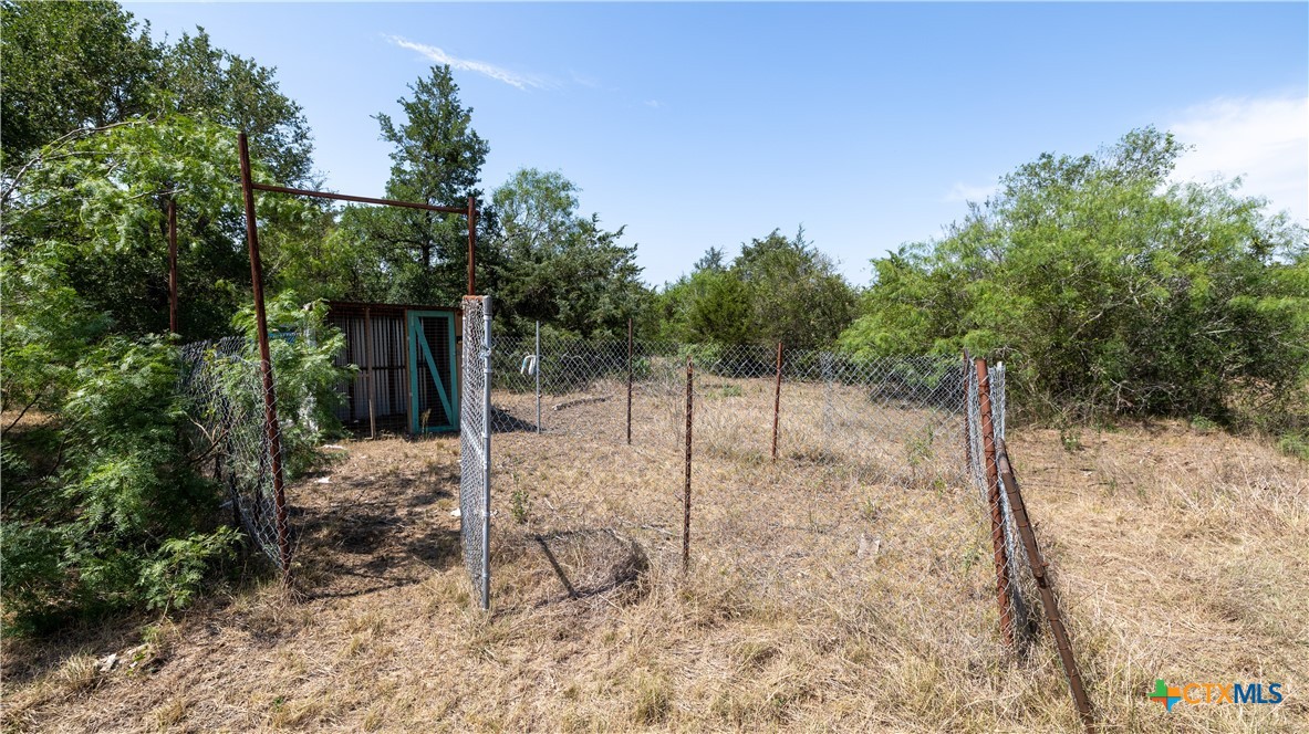 main property photo 32