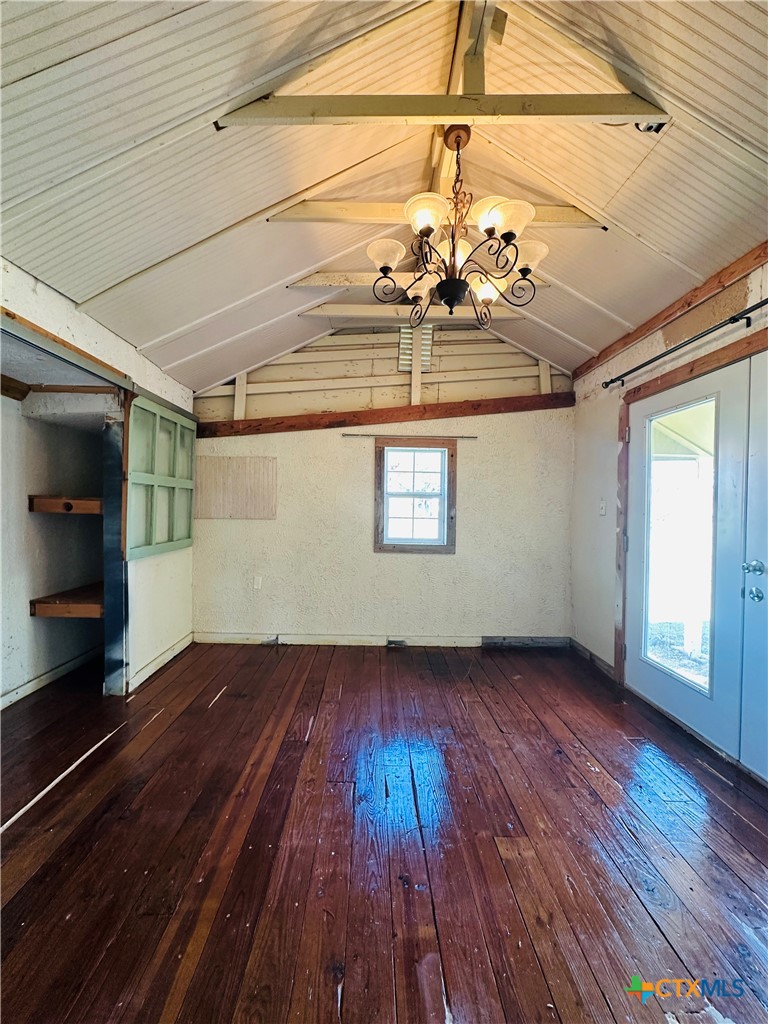 main property photo 18