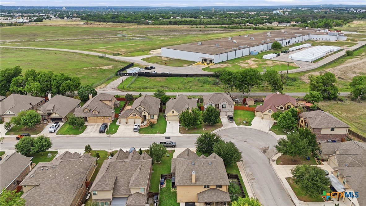 main property photo 8