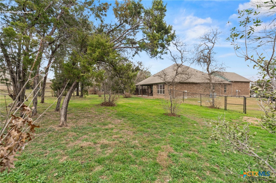 main property photo 34