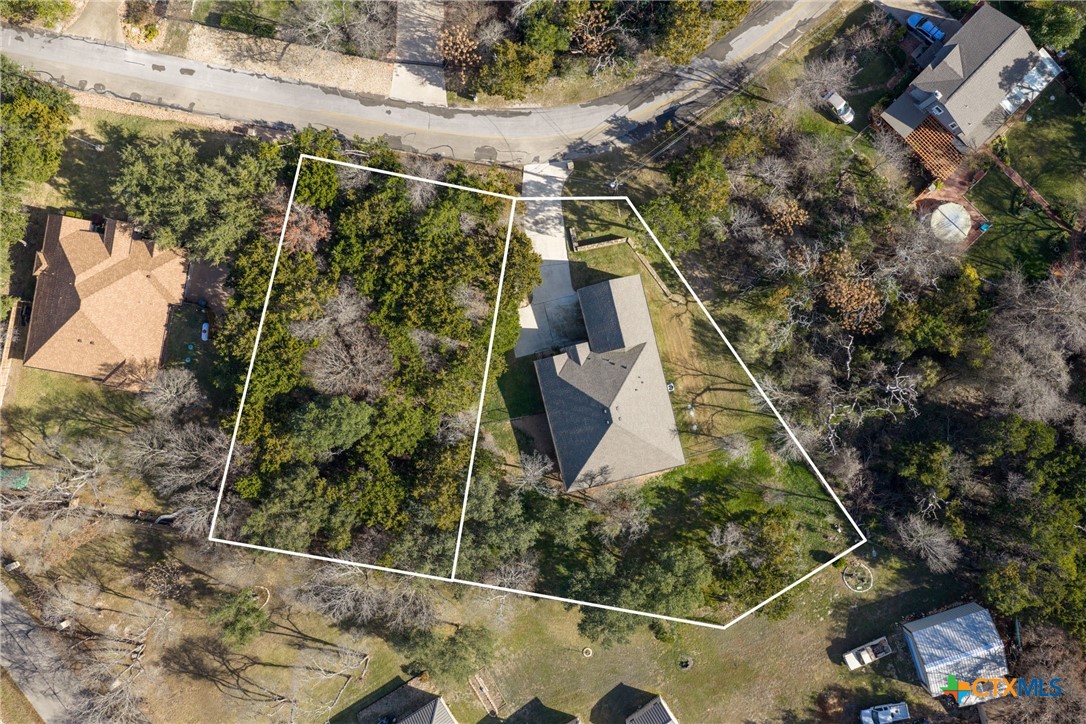 main property photo 41