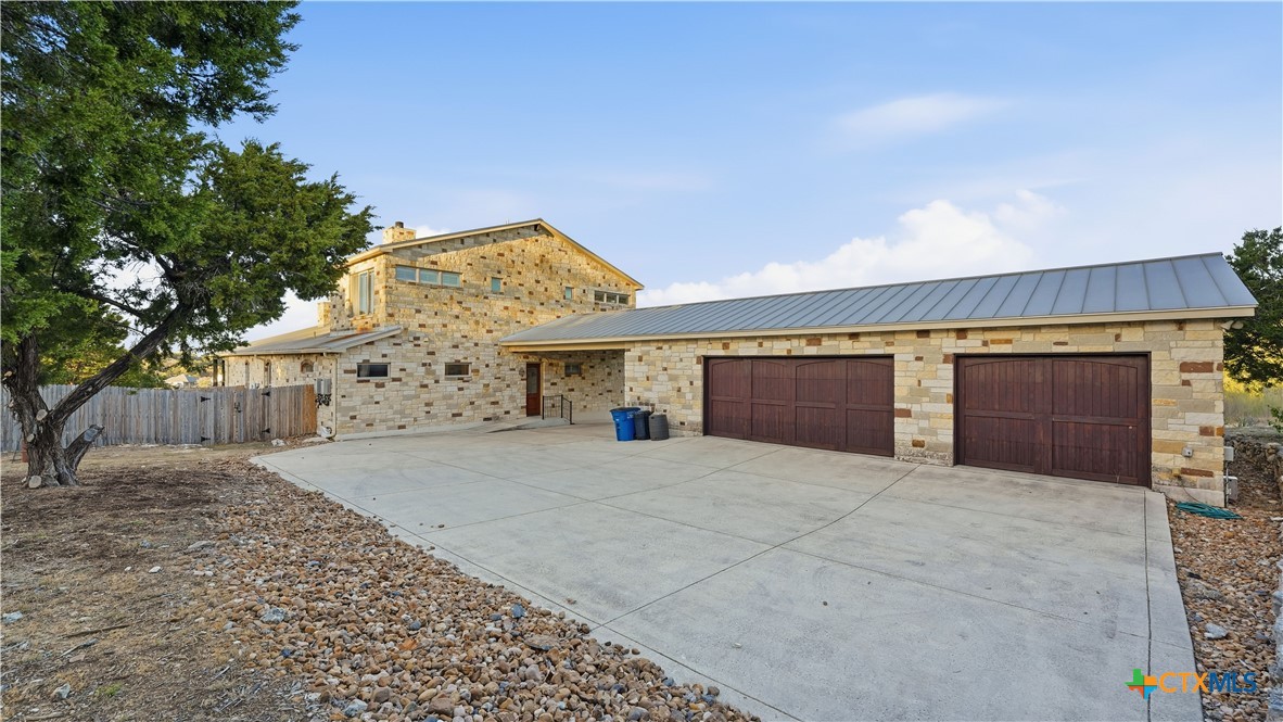 property viewer photo 11
