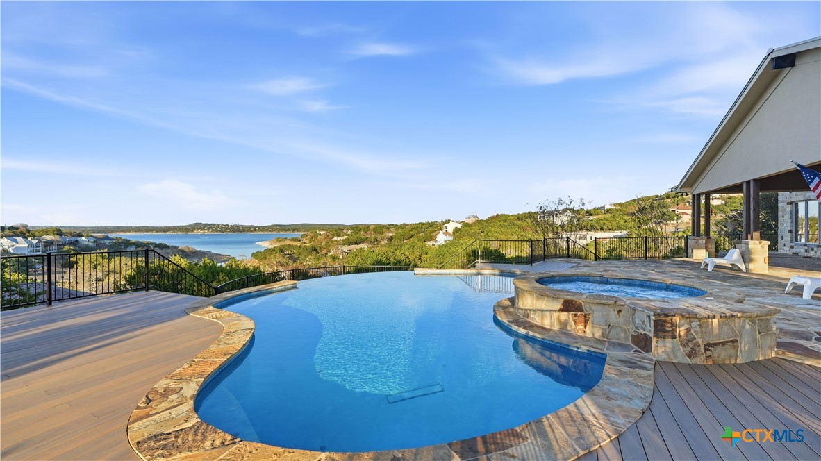 property viewer photo 16