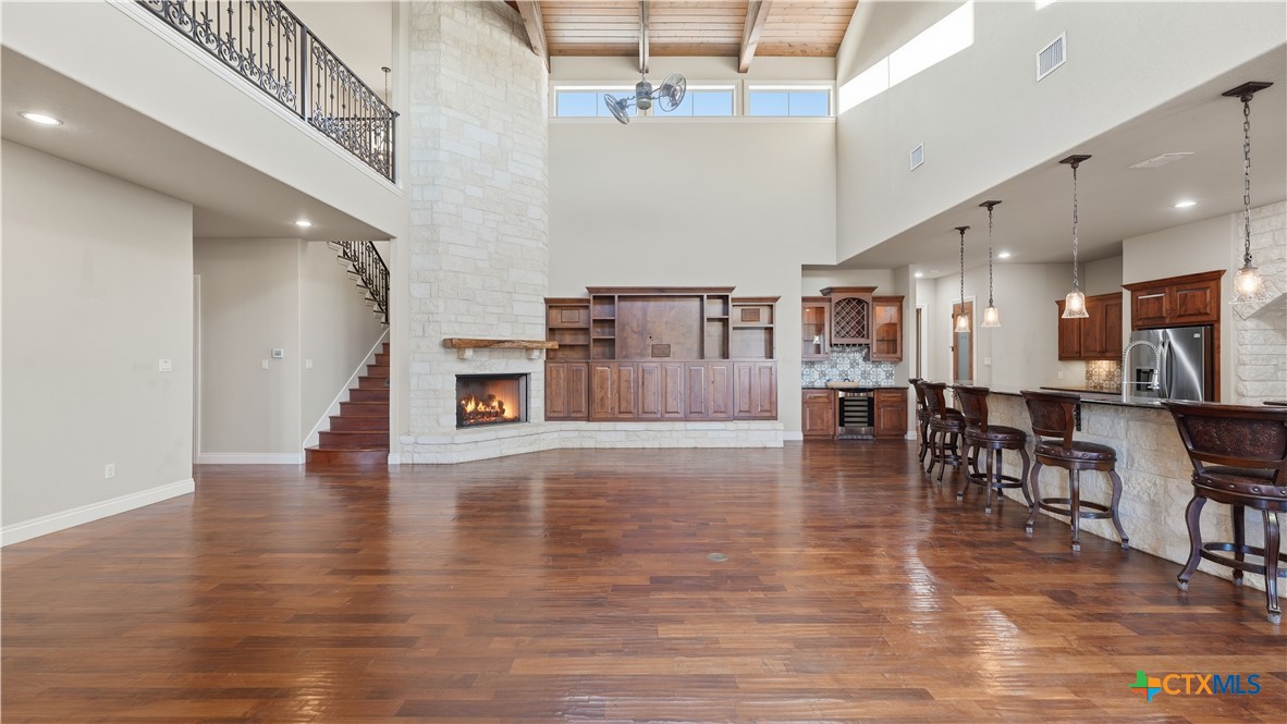 property viewer photo 46