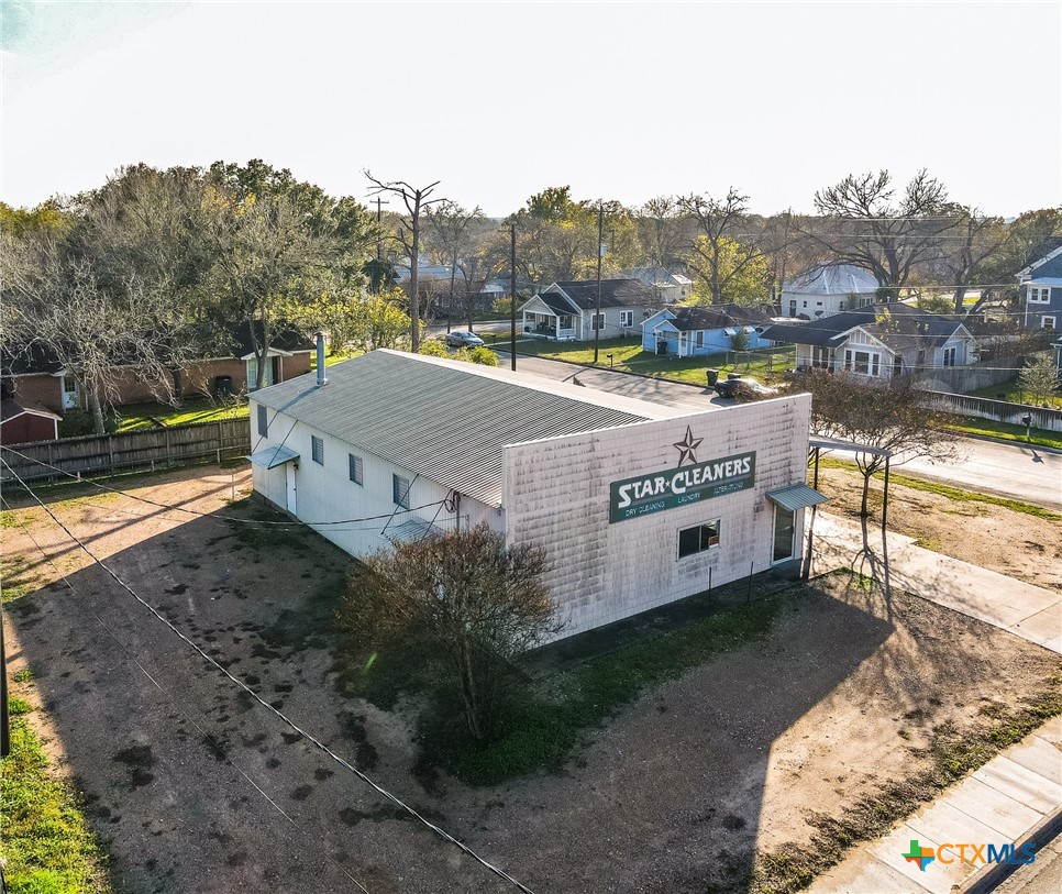 main property photo 32