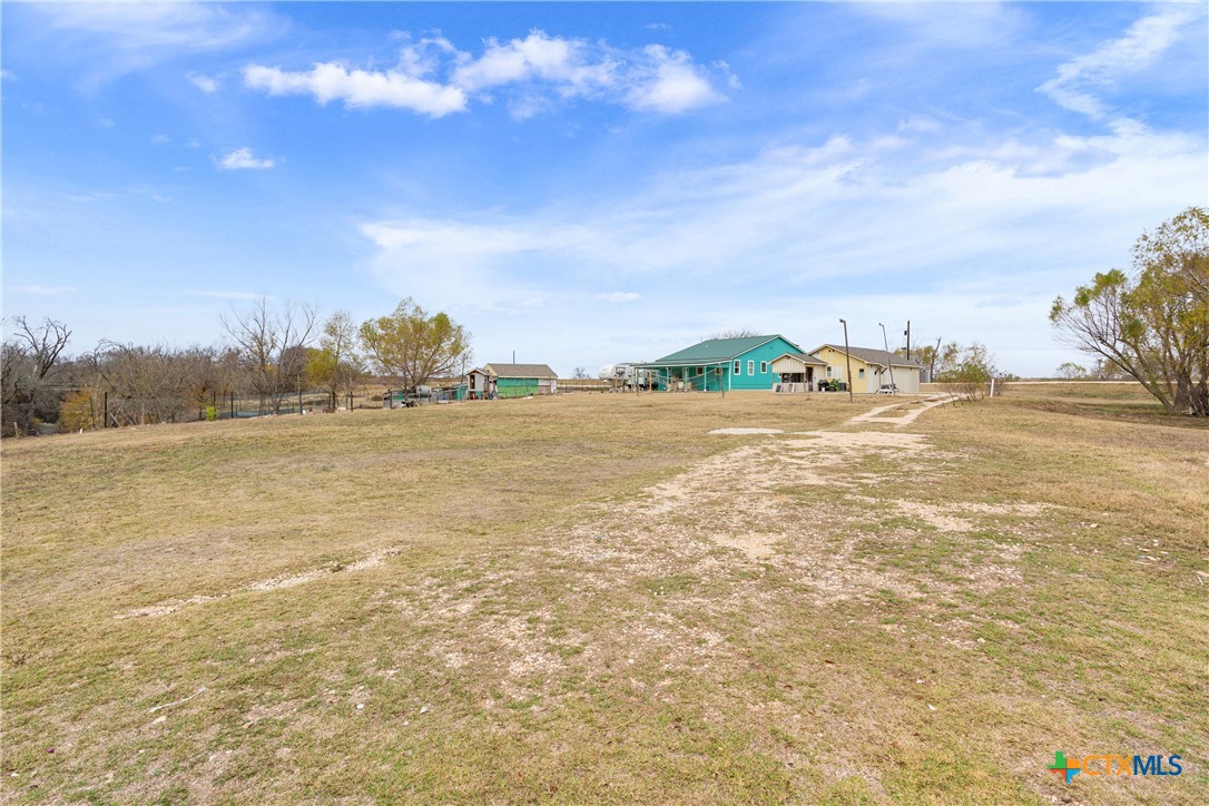main property photo 33