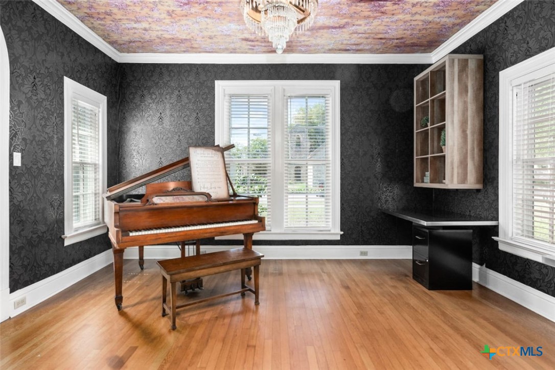 main property photo 36