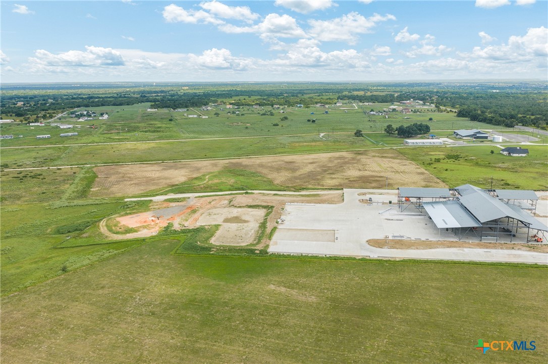 main property photo 18