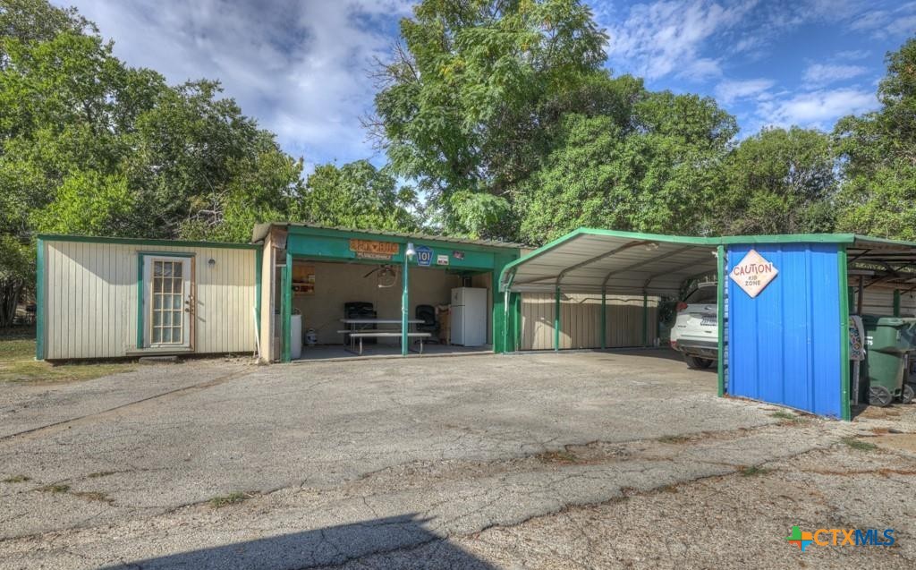 main property photo 21