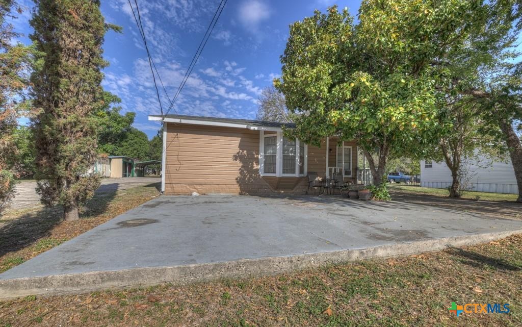 main property photo 6