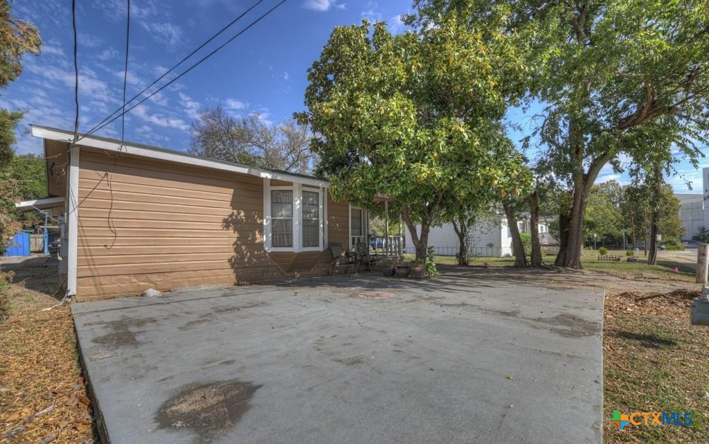 main property photo 7