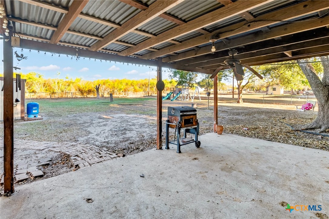 main property photo 10