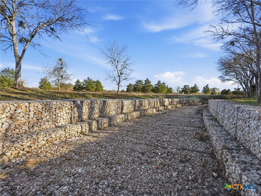 main property photo 41