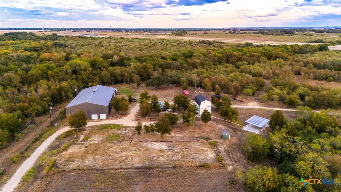 main property photo 30