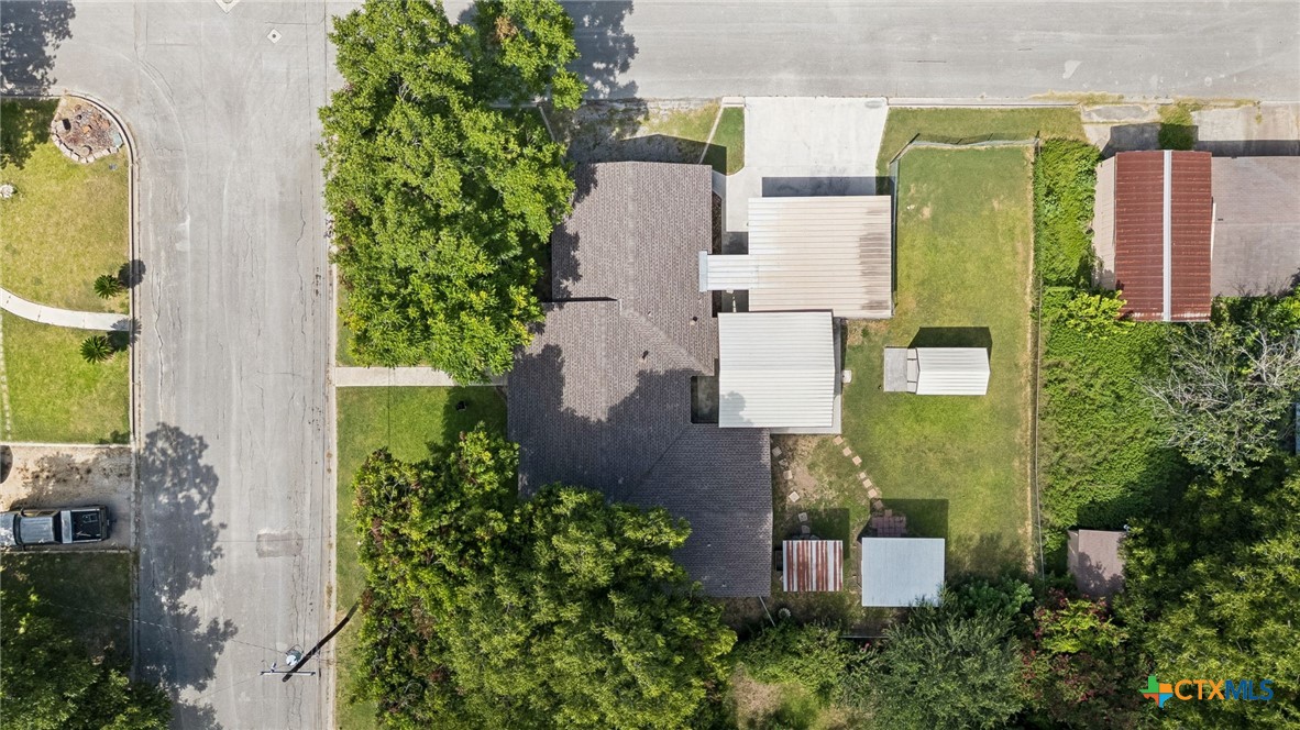 main property photo 34