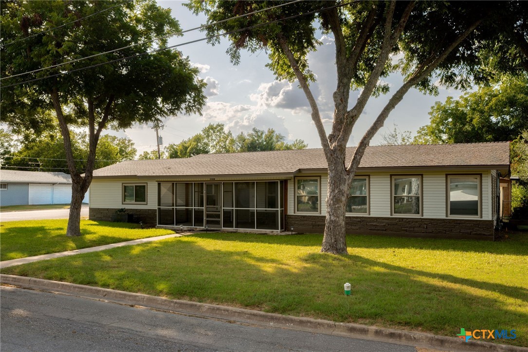 main property photo 39