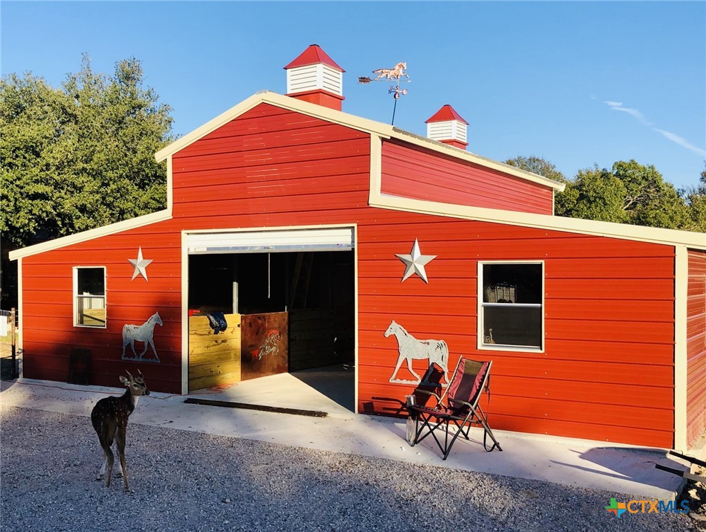 main property photo 18