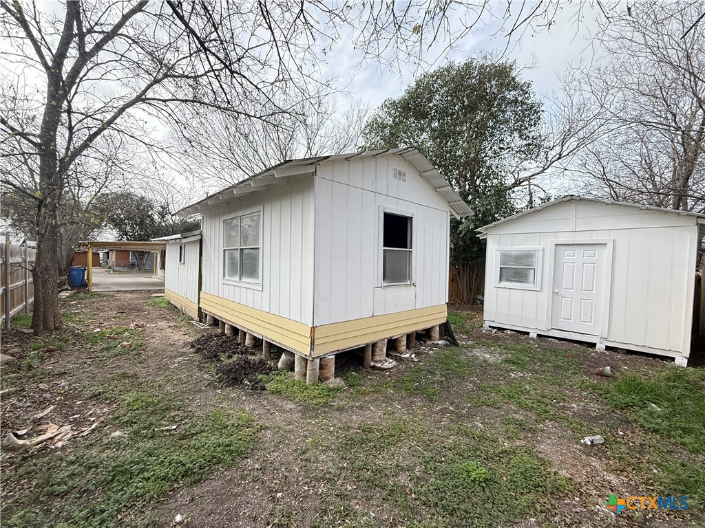 main property photo 11
