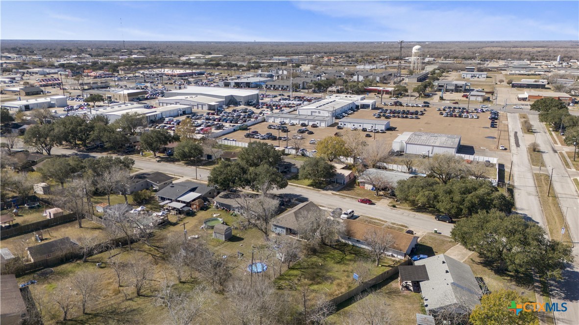 main property photo 28
