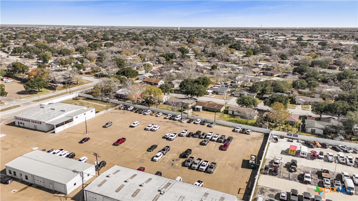 main property photo 30