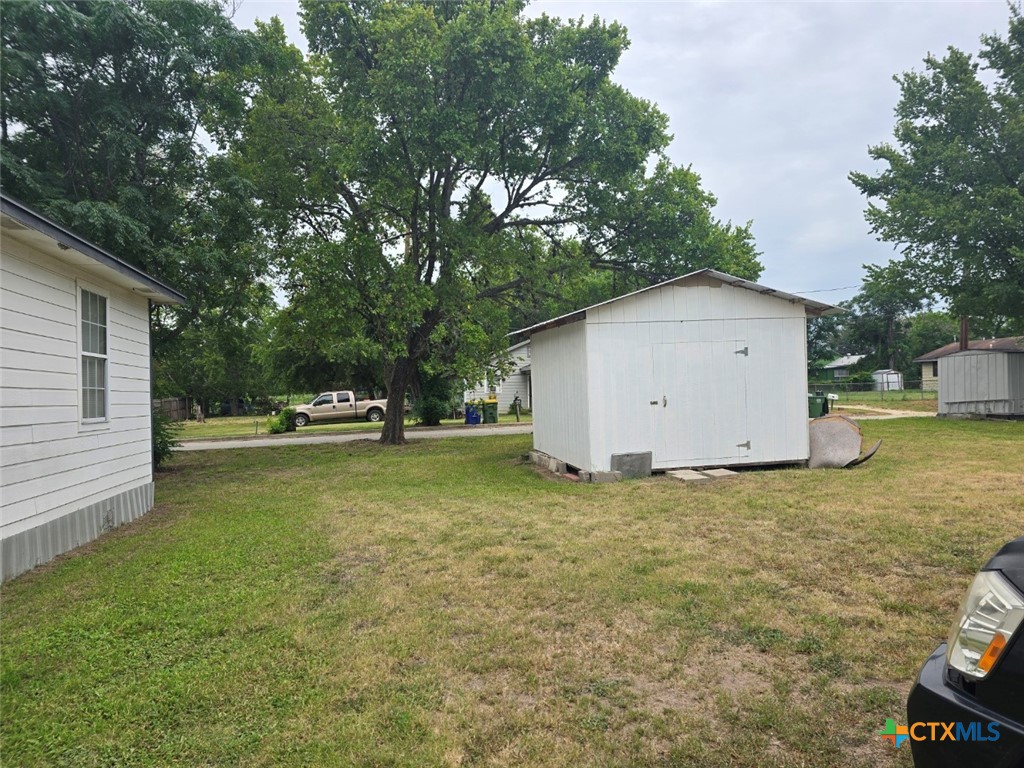 main property photo 9