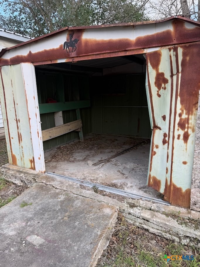 main property photo 20