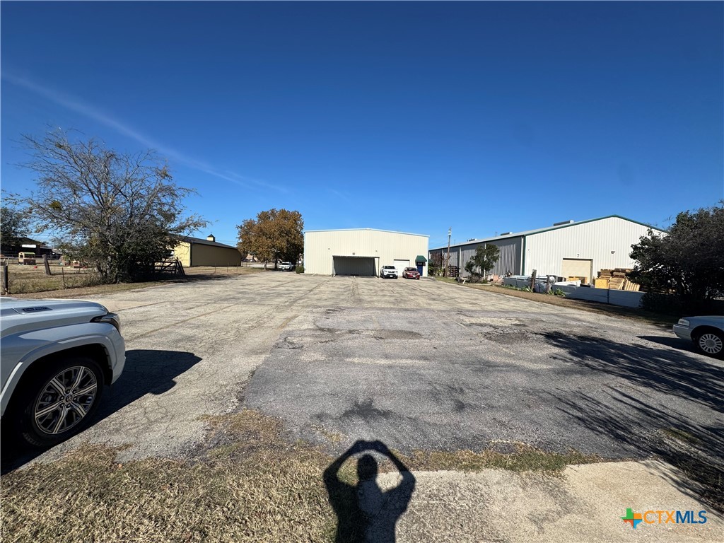 main property photo 11