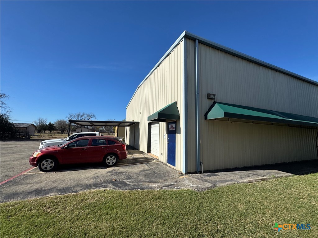 main property photo 12