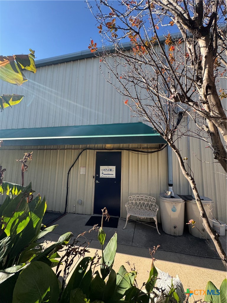 main property photo 16