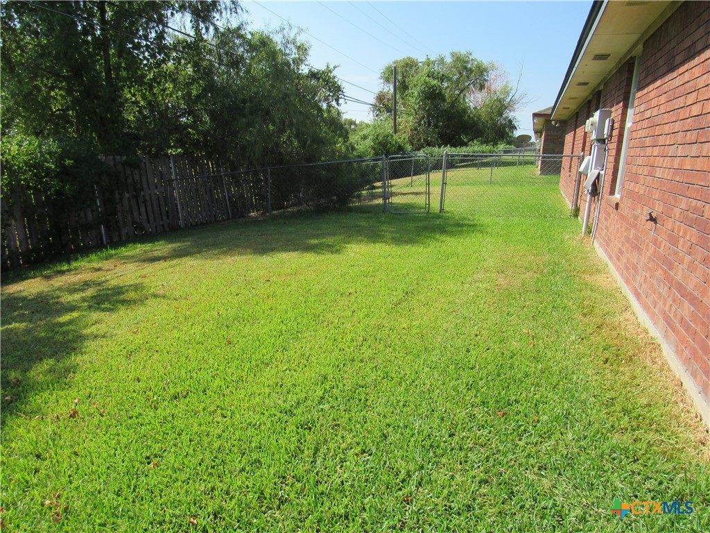 main property photo 16