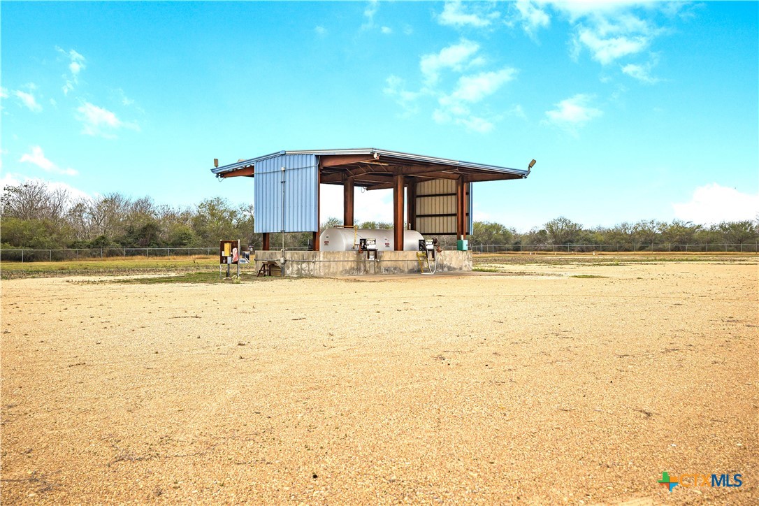 main property photo 11