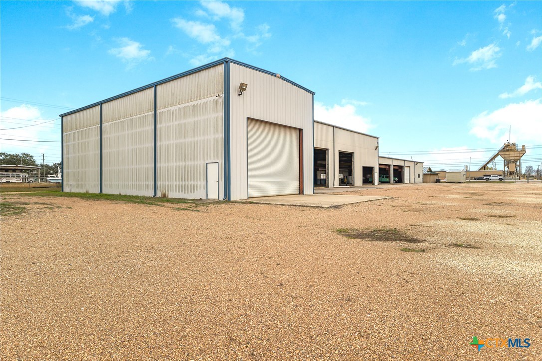 main property photo 12