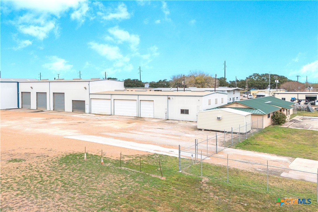 main property photo 6