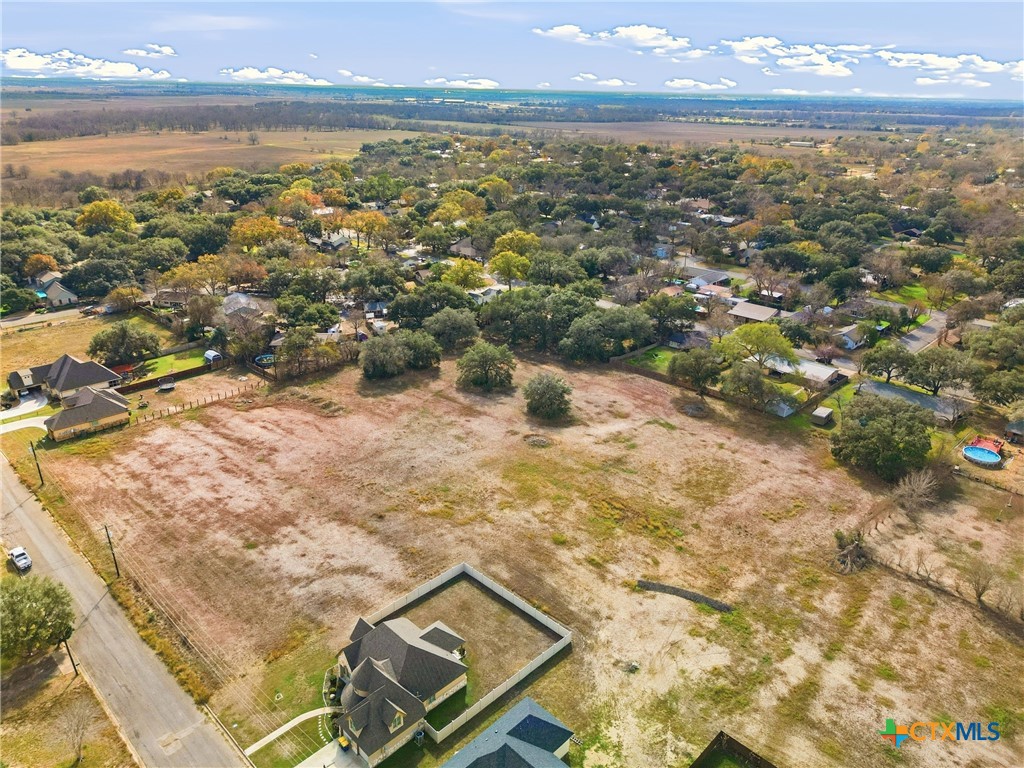 main property photo 6