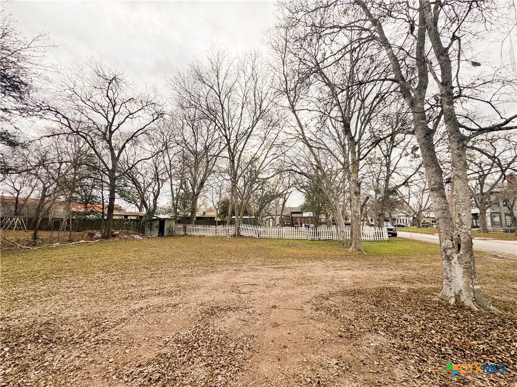 main property photo 10
