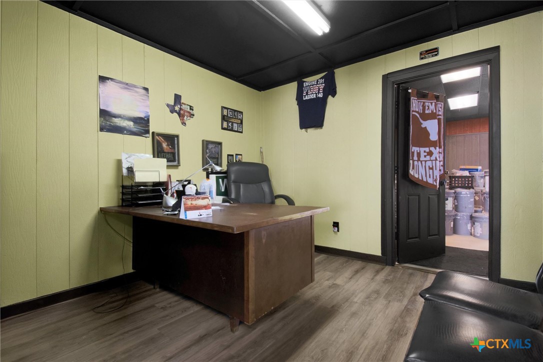 main property photo 15
