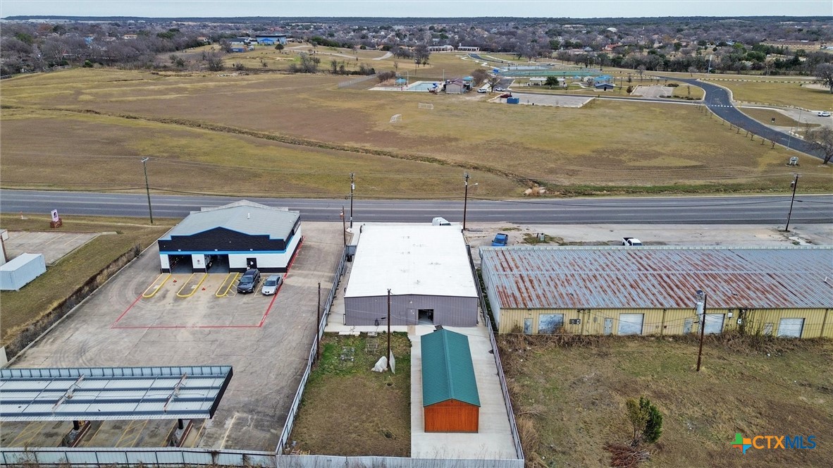 main property photo 5