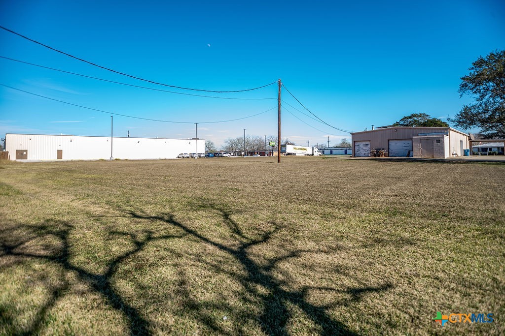 main property photo 6