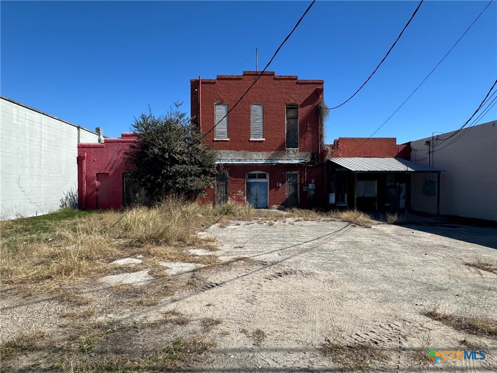 main property photo 3